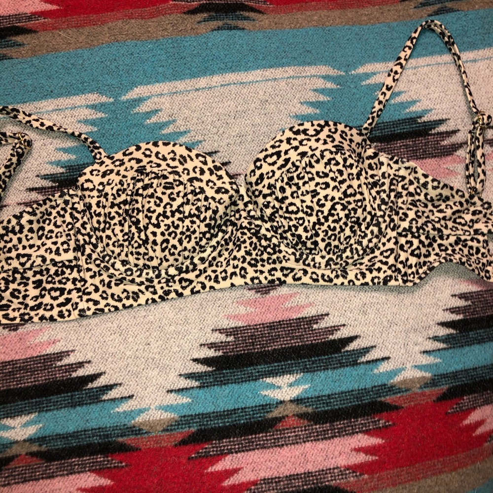 Cute bathing suit top!